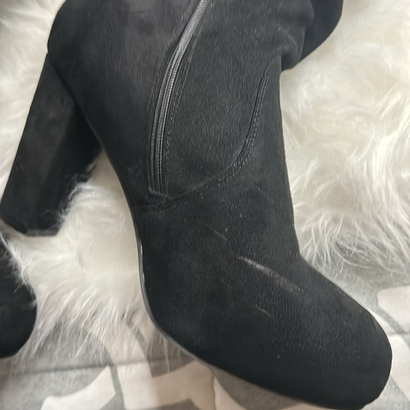 Torrid Block Heel Stretch Knee Boot (WW) - Picture 2 of 4